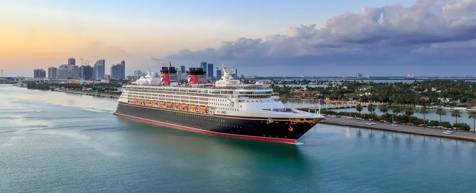 Disney Cruise vs. Royal Caribbean: Find Your Next Cruise